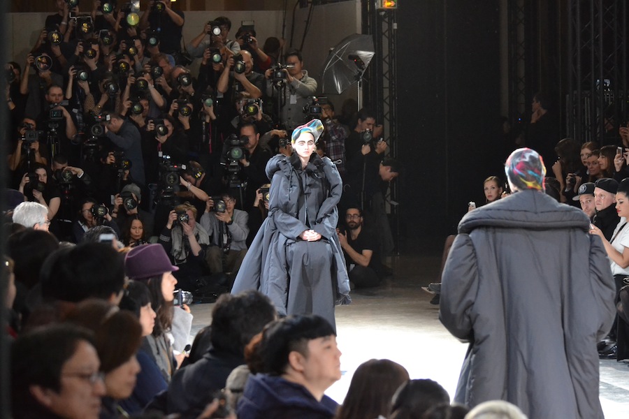 Yohji-Yamamoto-lenastore-lenafashion-fashion-show-a:w-2014:15-Parigi-24