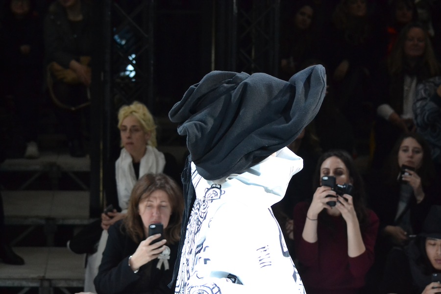 Yohji-Yamamoto-lenastore-lenafashion-fashion-show-a:w-2014:15-Parigi-80