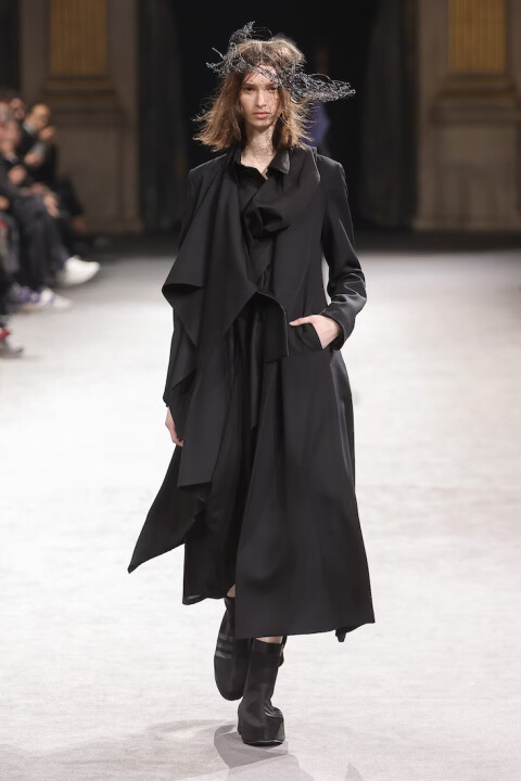 lenastore-bergamo-brescia-milano-yohji-yamamoto-fw-2023-24-shop-in-store.jpeg12