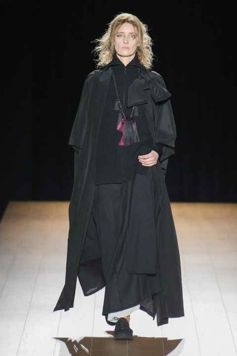 lenastore-bergamo-brescia-milano-Yohji-Yamamoto-aw-26-27-shop-in-store26